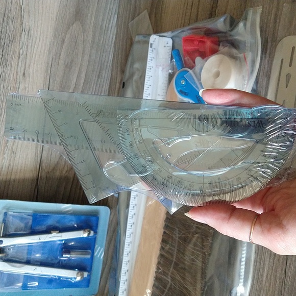 Beginner's Architectural Design Set - Picture 6 of 11